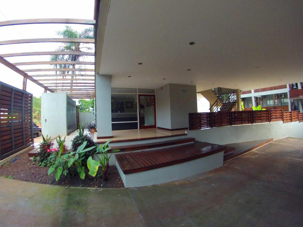 Yreta Apart Hotel Puerto Iguazu Exterior photo
